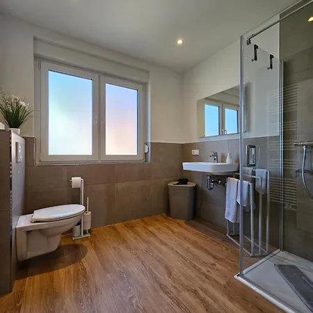 شقة Regenbogen8 *