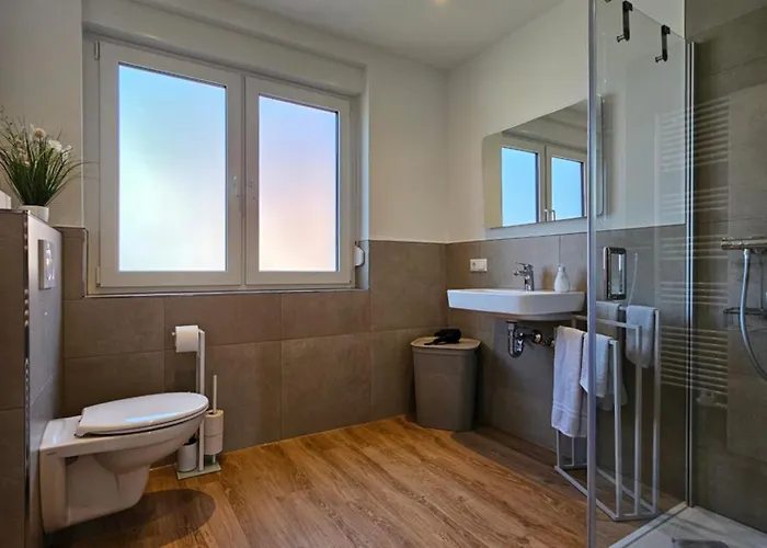 Апартаменты Regenbogen8 *